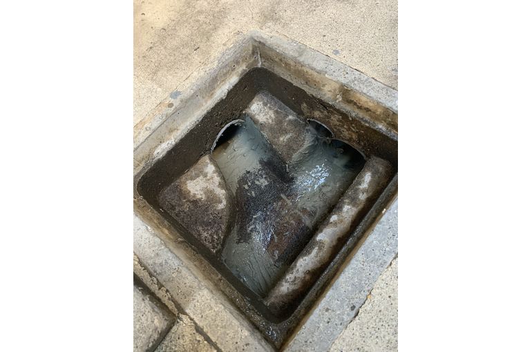 神奈川県厚木市で排水桝のモルタル補修をおこないました 神奈川で配管や水回りのトラブルに対応する神奈川水道がお届けするブログ