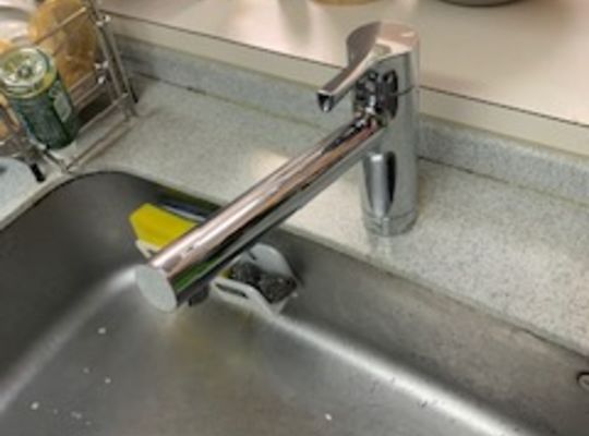 シンク上の台所水栓